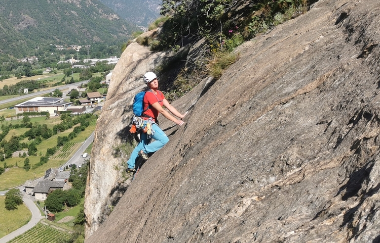 guide-haute-montagne Stage Grandes Voies à Chamonix Escalade : salle, falaise et grandes voies